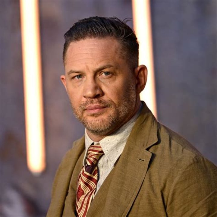 Is Tom Hardy Single? Find Out Here