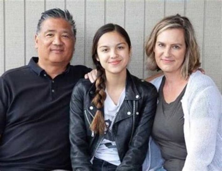 Olivia Rodrigo's Parents: Uncovering Their Careers And Inspirations