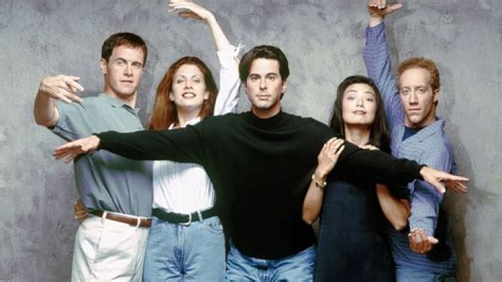 Tragic Loss: Twins From Iconic Sitcom Pass Away