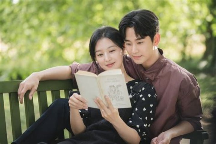 Uncovering The Truth: Did Kim Soo Hyun And Seo Ye Ji Date?