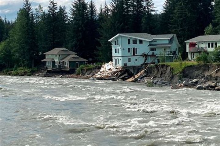 Where Does Sarah Palin Reside In Alaska: A Comprehensive Guide